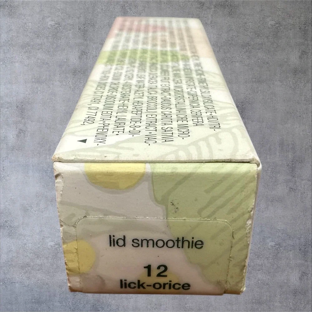 Clinique lid smoothie